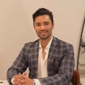 Dr Ian Chinsee