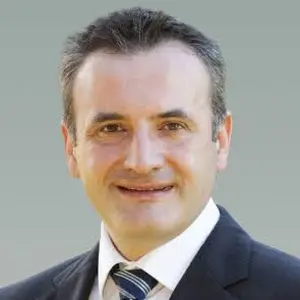 Dr Ron Bezic